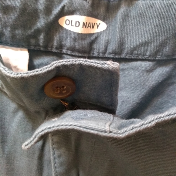 Old navy Big kids Boys khaki shorts - Picture 6 of 6